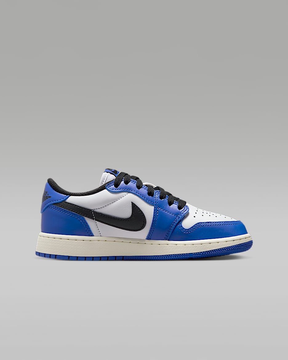Air Jordan 1 Low Game Royal Big Kids Shoes. Nike